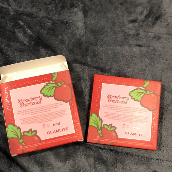 💕NIB GLAMLITE X STRAWBERRY SHORTCAKE BLUSH💕 - Picture 4 of 4